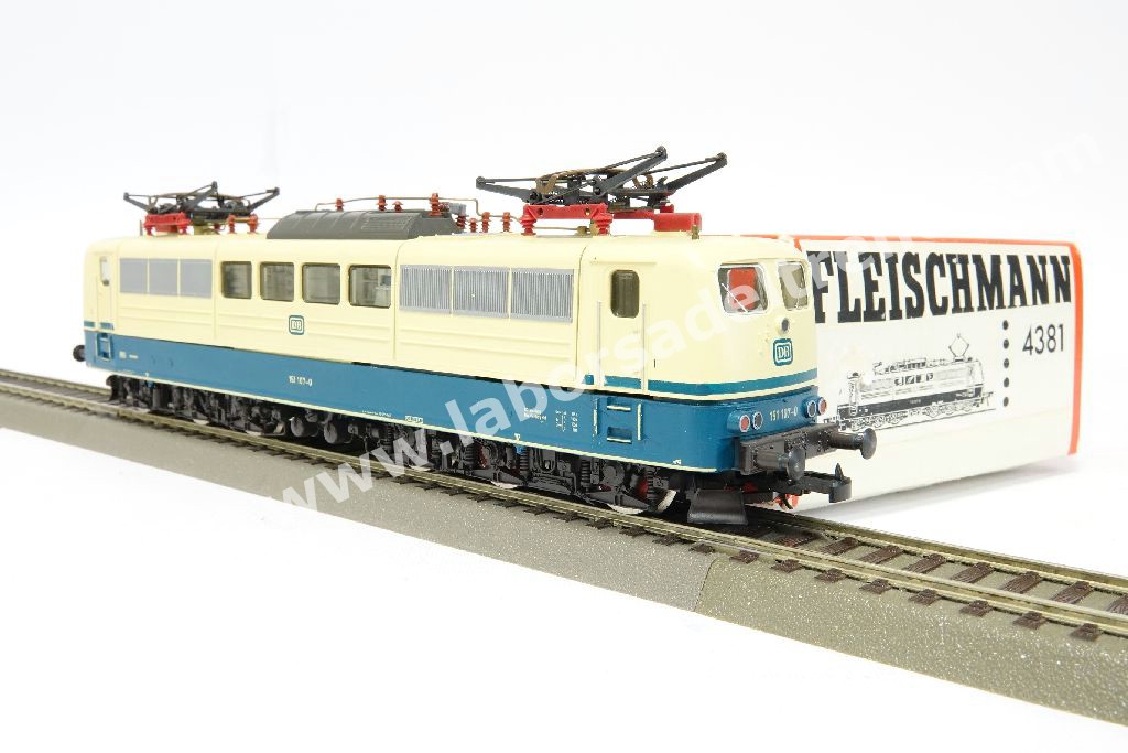 PIKO H0 97467 Locomotiva Elettrica E.428.037 FS Di Prima Serie Con Prese D Aria Basse Ep Iv