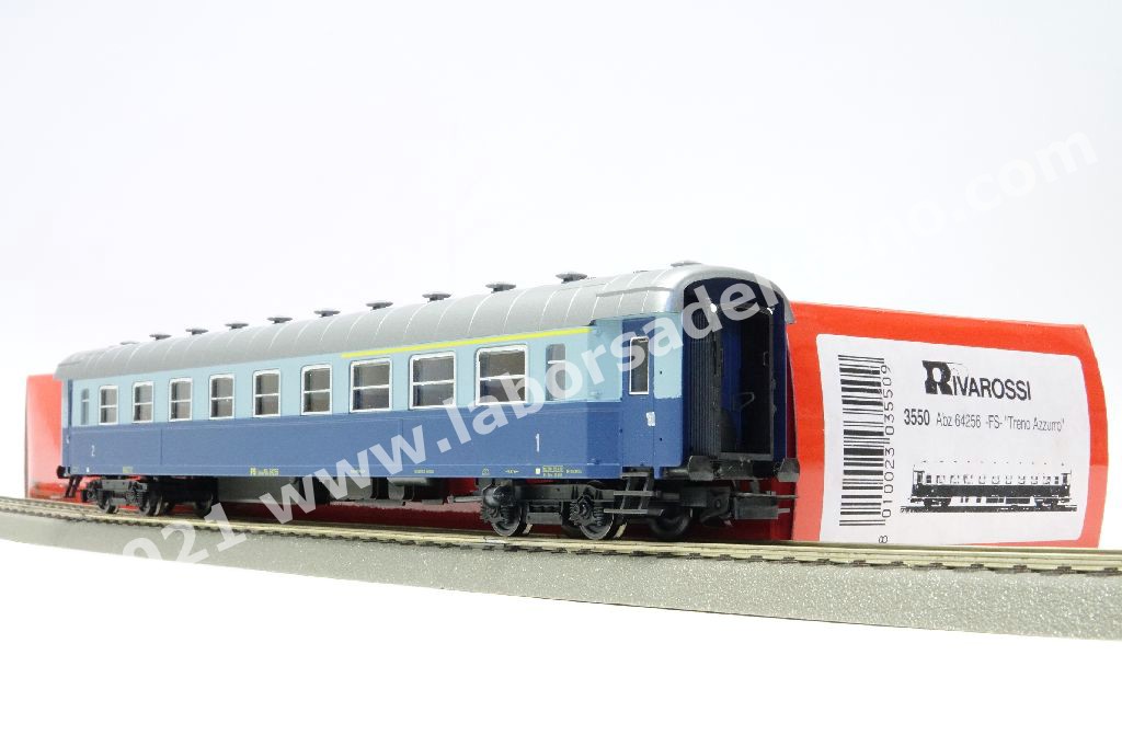 COFFRET 2 VOITURES EXPRESS FS TYPE UIC-Z RENOVEES PAR RIVAROSSI HR4286