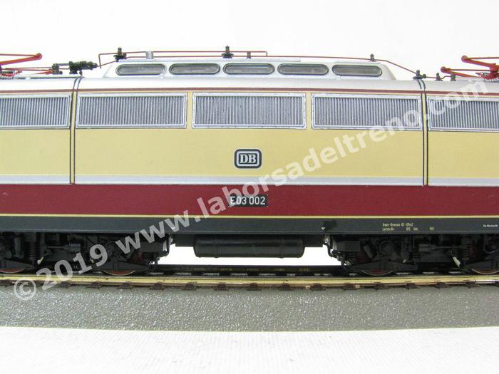 Roco - 63745 locomotiva elettrica DB, E 03 002, livrea TEE, museale