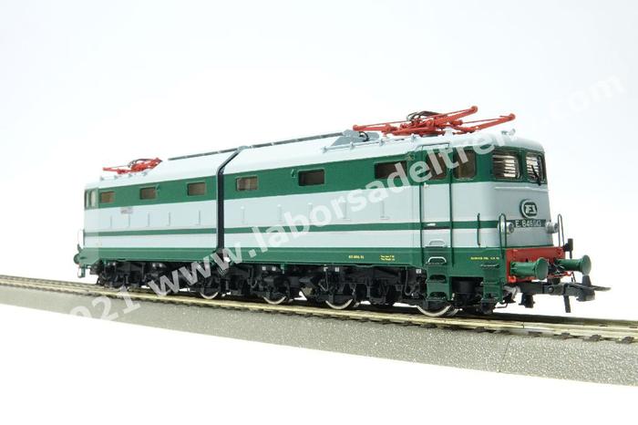 Art ROCO art.73164 FS locomotiva E 646-043 livrea verde e grigia con modanature 