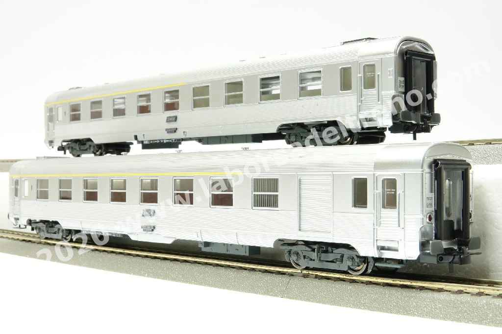 Voiture type DEV inox ,B9tj - HO - JOUEF HJ4138 - - spécialiste modèle réduit