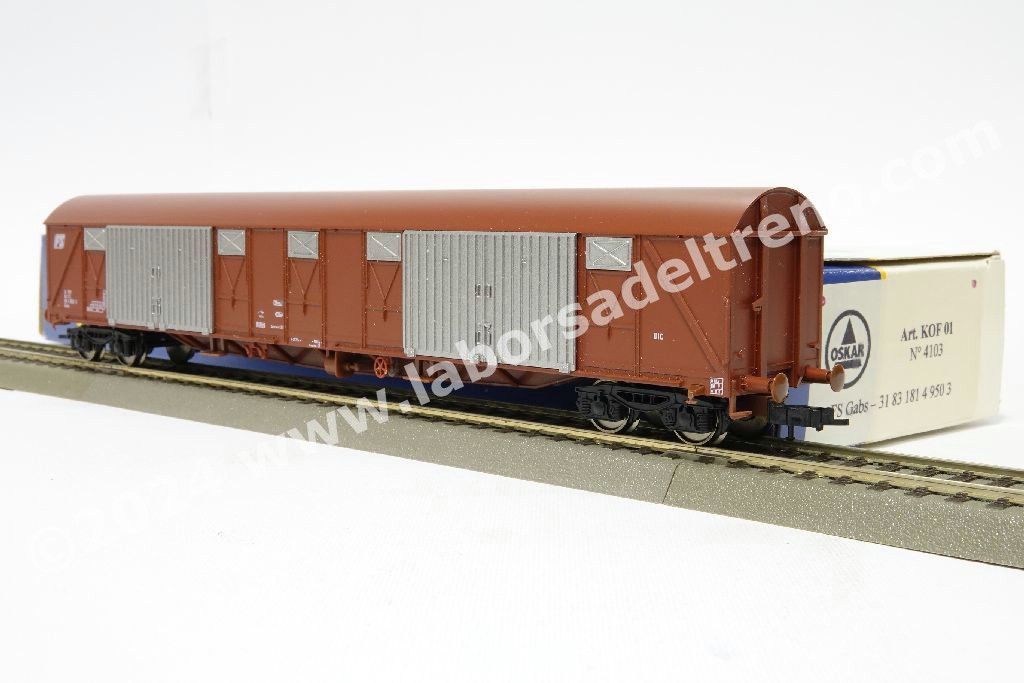 Oskar 4125 - FS Carro chiuso Gabs logo inclinato, porte in lega, tetto