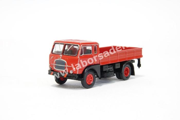 Salento Railroad rail model shop - BREKINA 1:87 H0 58600-2 Fiat 642 red box with loading crates and drums of beverages copia copia copia