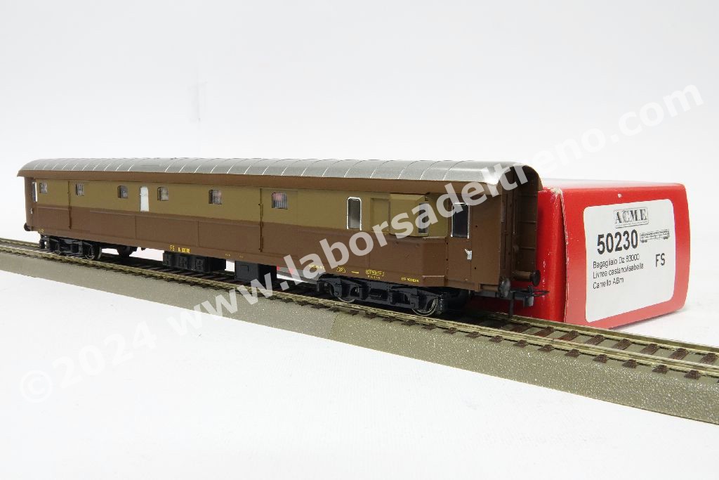 Acme - 50524 Bagagliaio a carrelli FS tipo X con carenature, carrelli