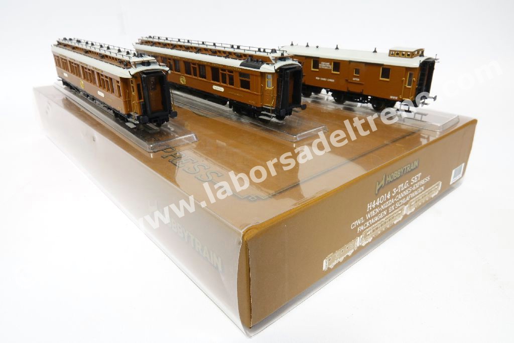 COFFRET DE 3 VOITURES LIT CIWL BOMBAY EXPRESS 1933, HO, EpII, PAR L Models World Mw1006 1