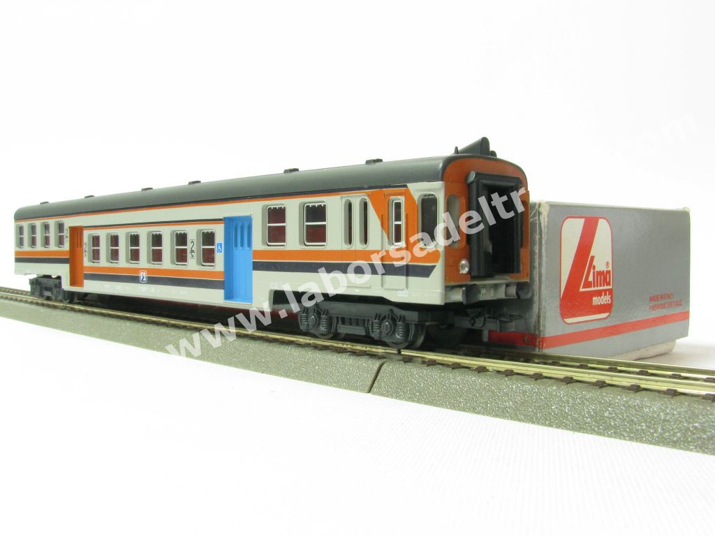 Wagon Plat NME 538600 échelle HO — Transport De Voitures BLS — Époque VI — Neuf Sous Boîte