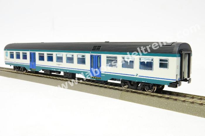 Wagon Voyageurs VITRAINS MDVC - Livrée XMPR Mixte 1ère/2nde Classe - Échelle HO (1:87) - Neuf