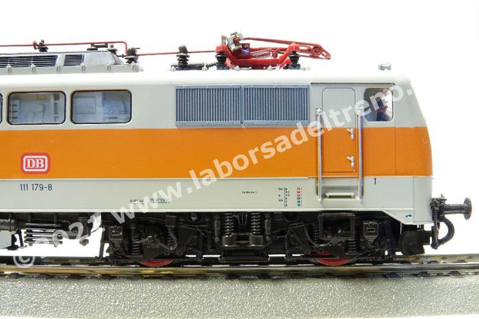 Roco - 43414 Loco el. Br 111 delle DB, livrea grigia con fascia