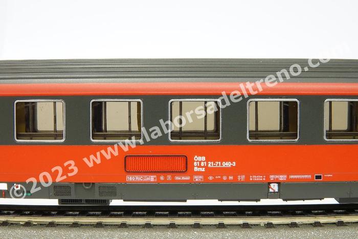 Acme - 52633 Carrozza passeggeri a carrelli OBB tipo Eurofima di 2
