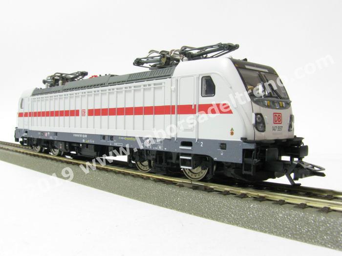 Trix 22651 elettrica DB AG Br 147 'last mile', livrea IC