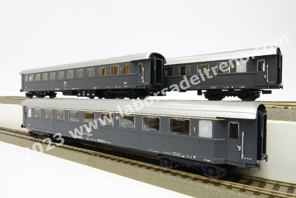 ACME 55288 – Set 2 Aeratori Tetto, Grigio Ardesia, Scala HO 1:87, Epoca IV, Precostruito