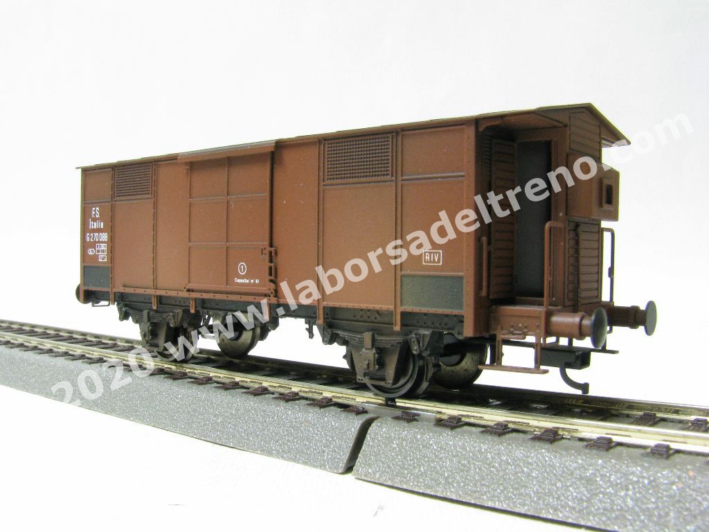 Piko - 95357 Carro chiuso a due assi FS Italia tipo F, epoca III