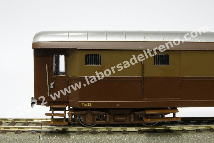 Rivarossi - HR4297 Coppia Carrozze A Carrelli FS Italia Tipo Corbellini Di 2 Cl Livrea Castano Isabella Epoca Iii Rivarossi - HR4297 Coppia Carrozze A Carrelli FS Italia Tipo Corbellini Di 2 Cl Livrea Castano Isabella Epoca Iii