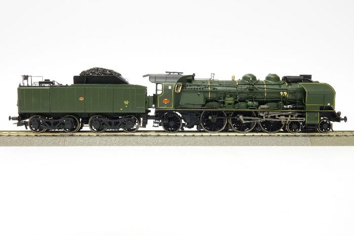 REE Modeles MB-132 S.4