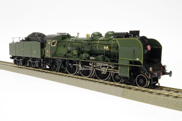 REE Modeles MB-132 S.1