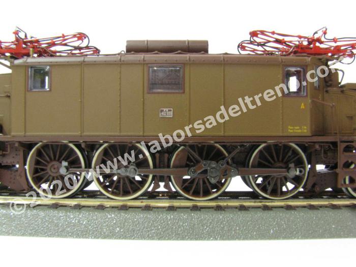 Rivarossi HR4326-1 Voiture Voyageurs 1ère Classe Type 1946 Castano/Isabella - Ep III - HO 1/87