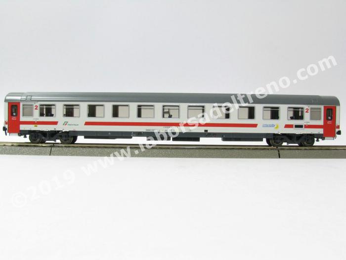 Lot De 2 Voitures Intercity Trenitalia HO (Échelle 1:87) Par ACME - Époque VI (à Partir De 2007), Modèle Italien