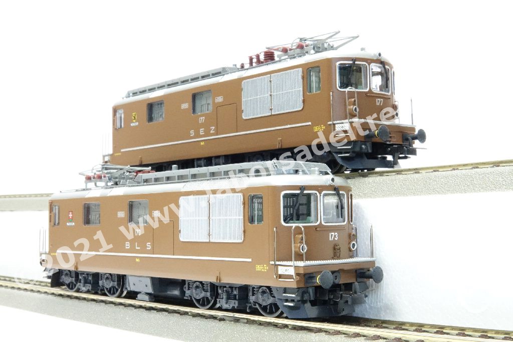 2 Locomotives Re 4/4 BLS/SEZ Ep IV Digital Son 3R-HO 1/87 - Rivarossi HR2813ACS